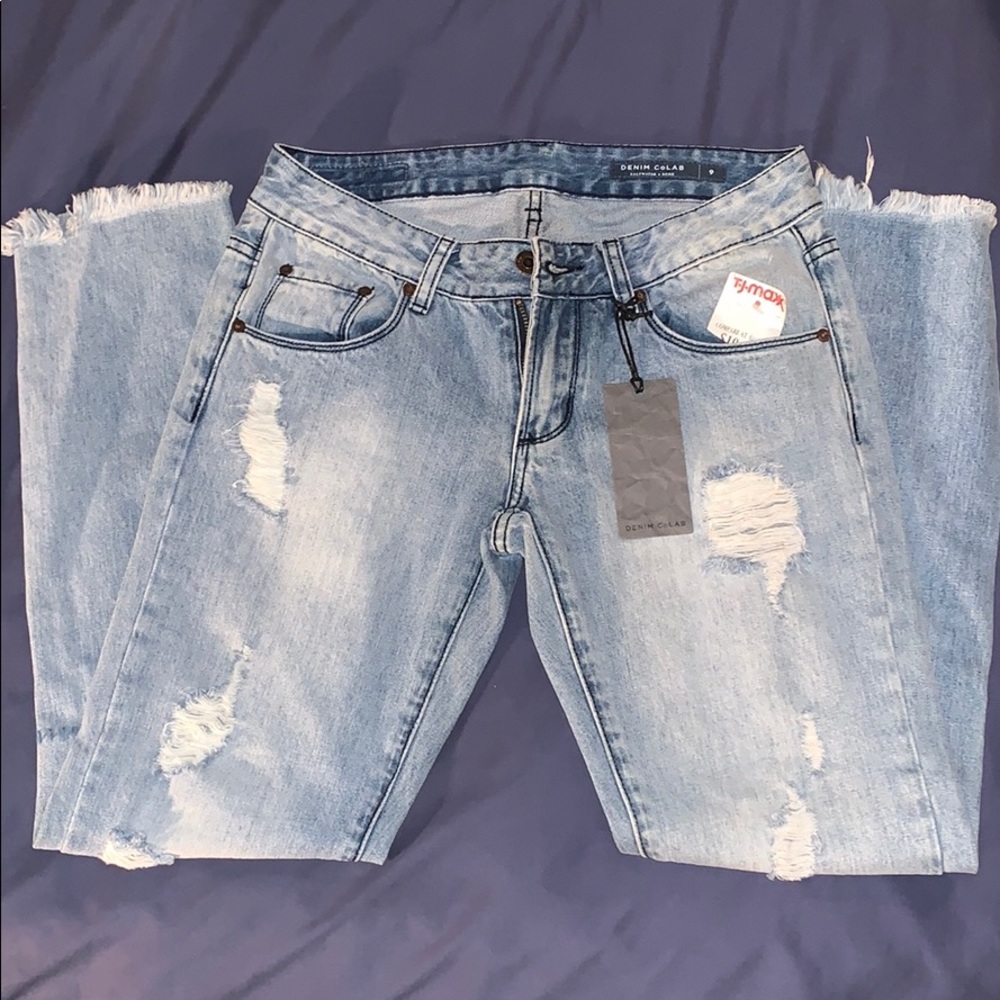 • NEW• Light Washed Denim Jeans